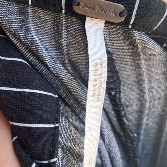 Free People Mari Ponte black pinstripe hi waist crop ruffle bellbottoms size 0 - Picture 5 of 14